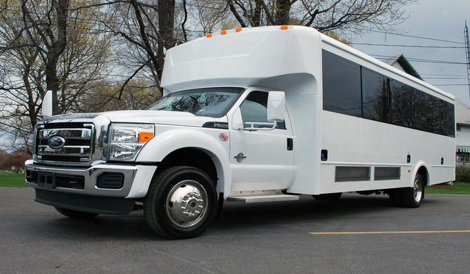 Grand Rapids charter Bus Rental